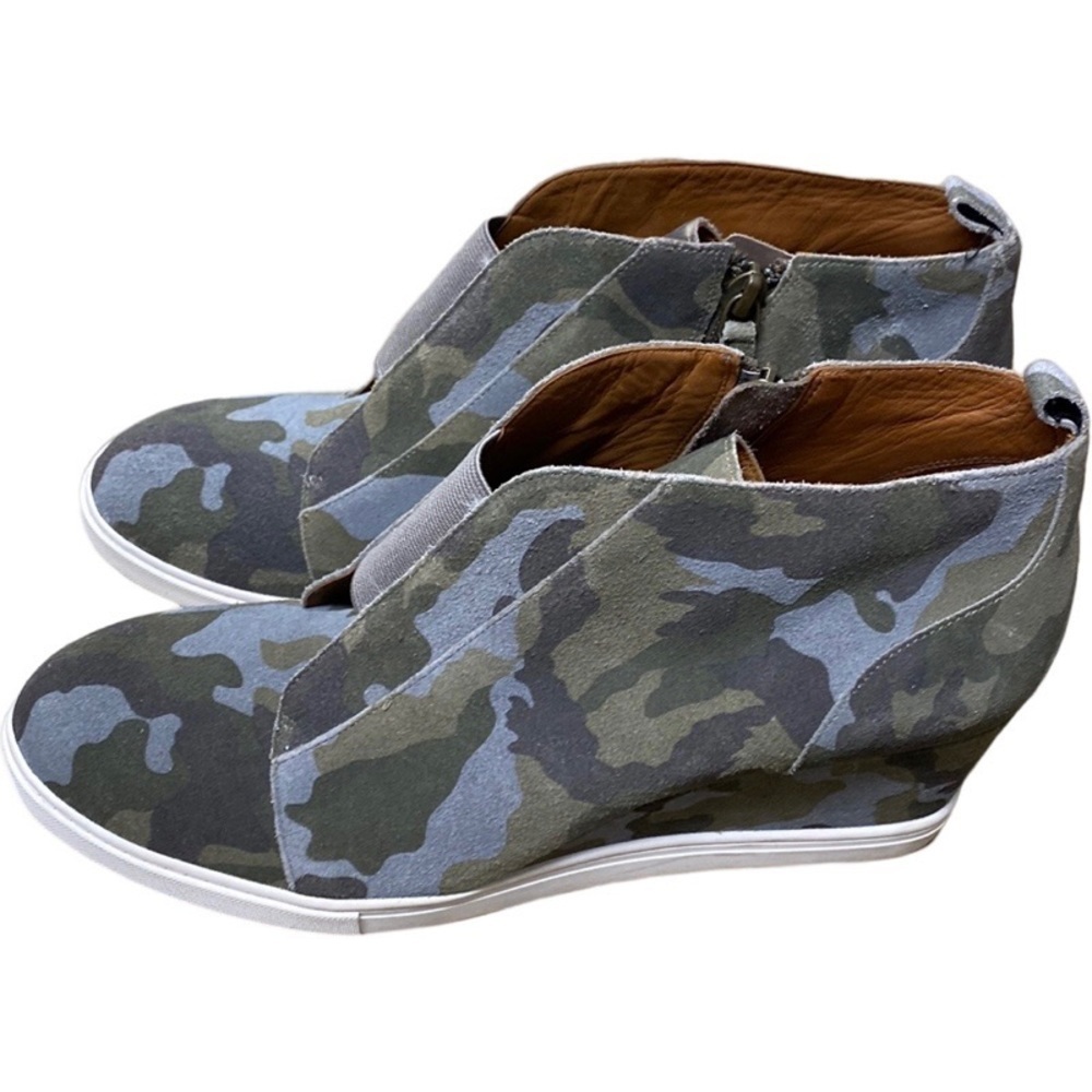 Camouflage Wedge Sneaker